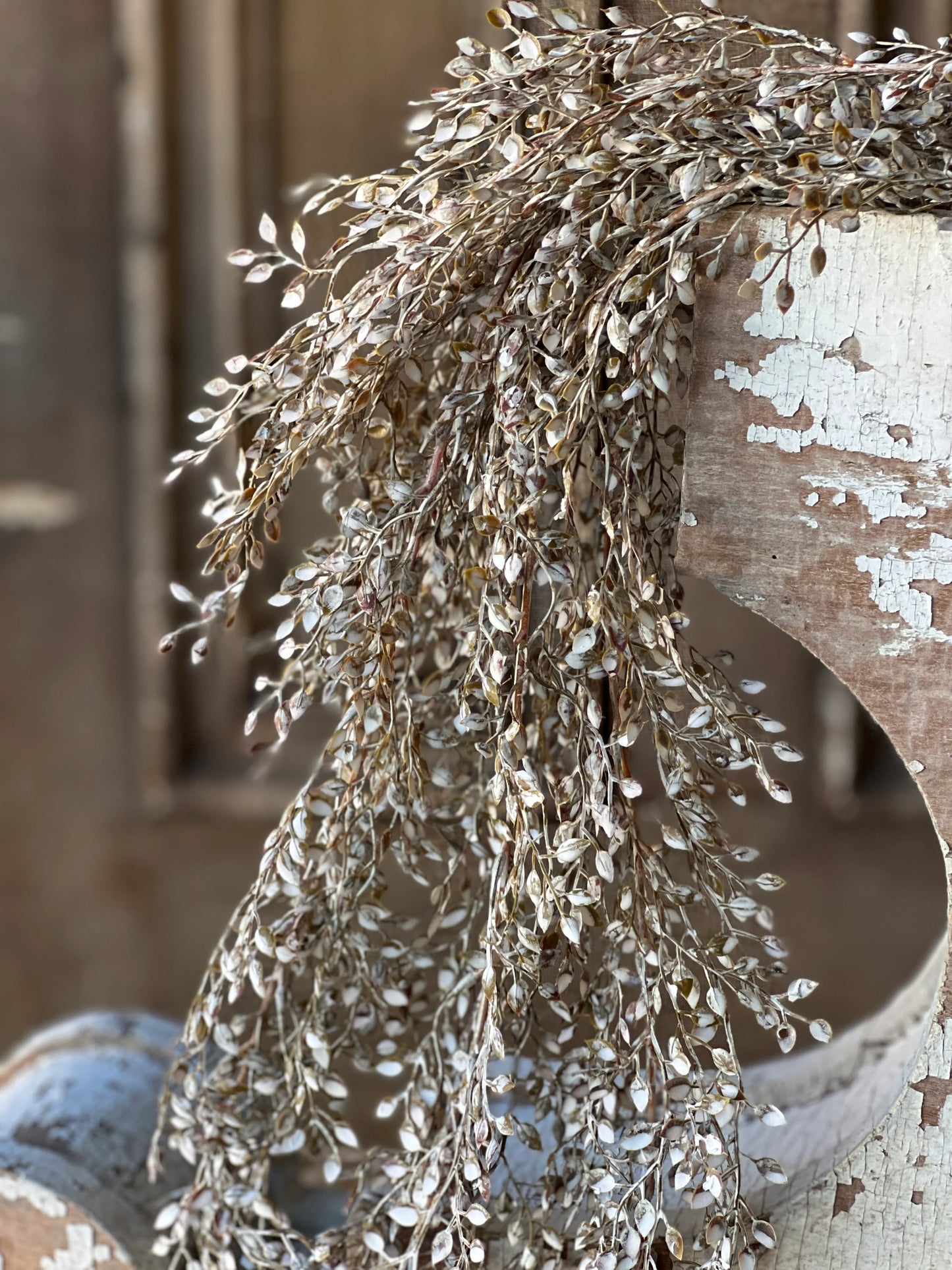 Little Luna Hanging Leaves - Flowers in Winter Shop