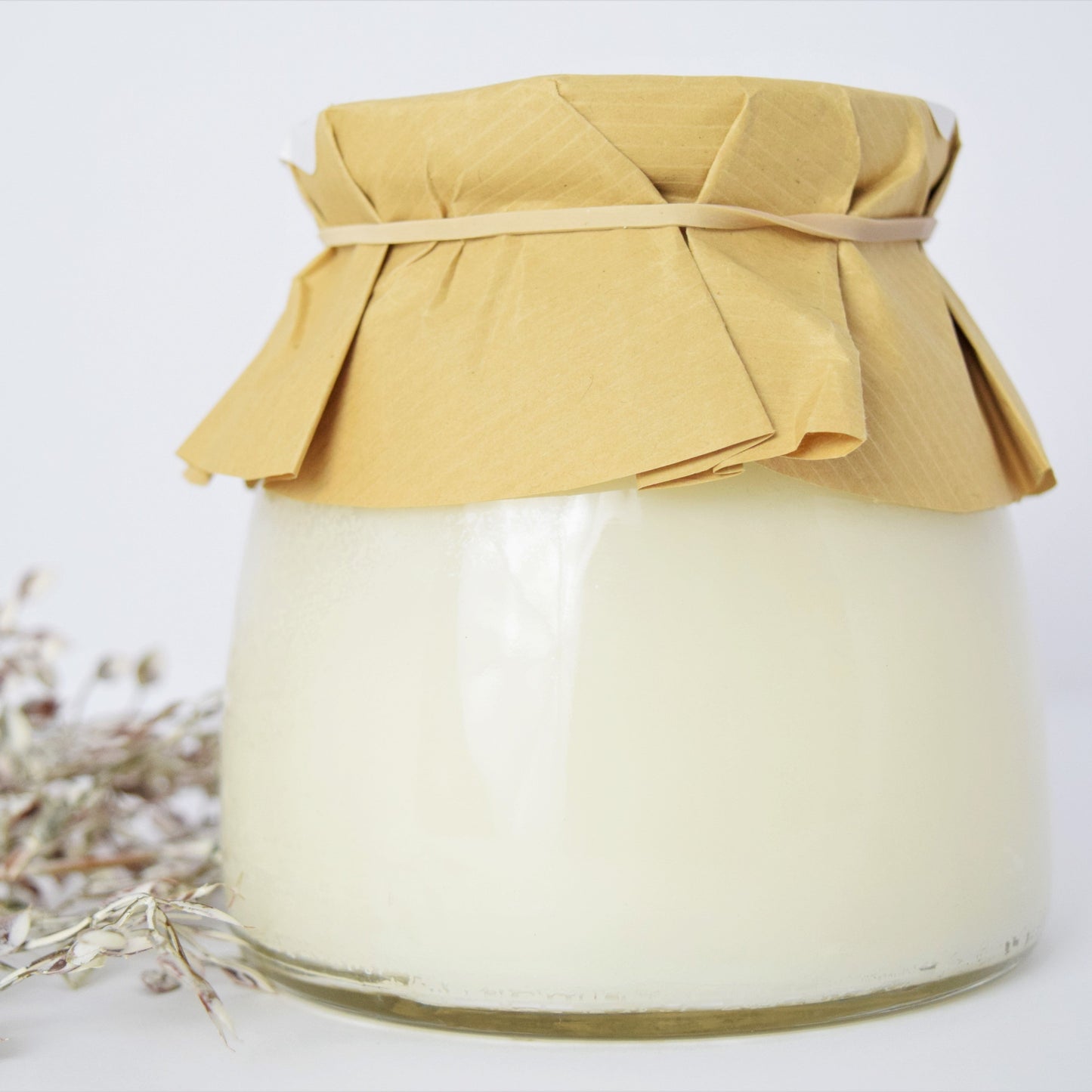 White Tea & Berries Candle - Flowers in Winter Shop